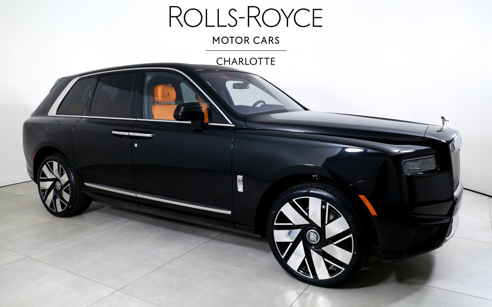 New 2026 Rolls-Royce Cullinan AWD/4WD image 5