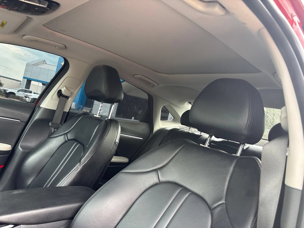 Used 2023 Hyundai Sonata SEL w/ Convenience Package FWD image 11