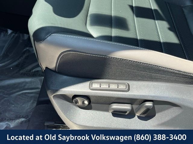 Used 2022 Volkswagen Atlas SEL Premium image 35