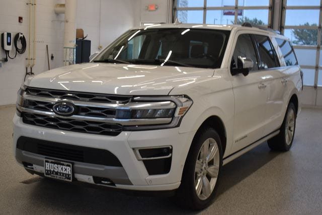 Used 2024 Ford Expedition Max Platinum AWD/4WD image 9