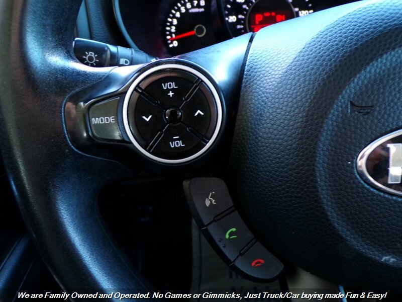 Used 2018 Kia Soul FWD image 37