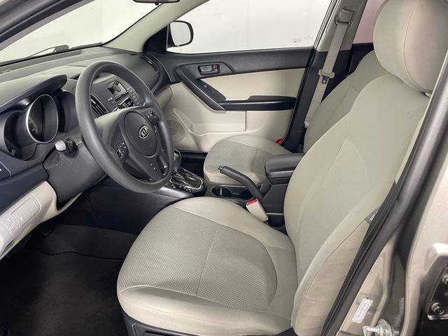 Used 2012 Kia Forte EX w/ Fuel Economy Pkg FWD image 2