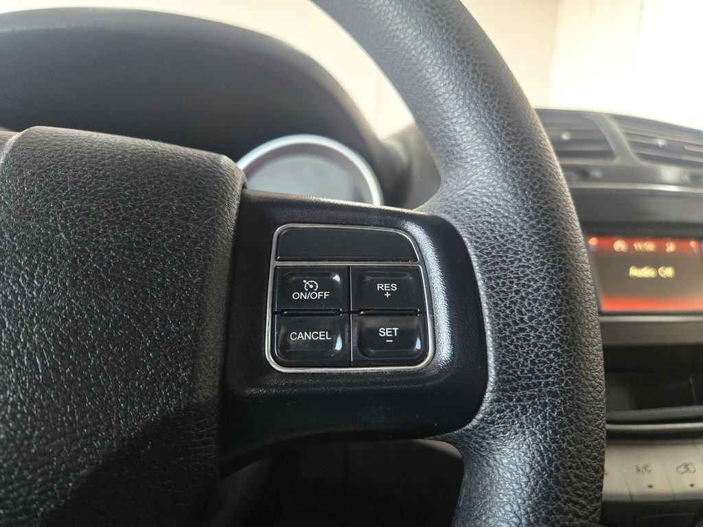 Used 2018 Dodge Journey SXT image 19
