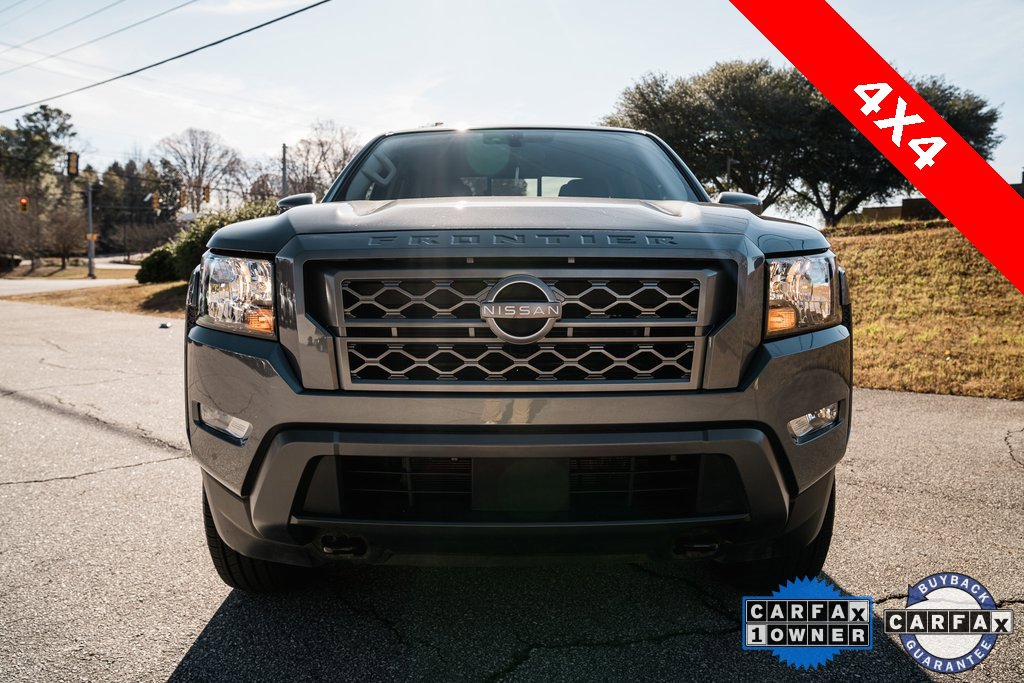 Used 2024 Nissan Frontier SV w/ Technology Package image 2