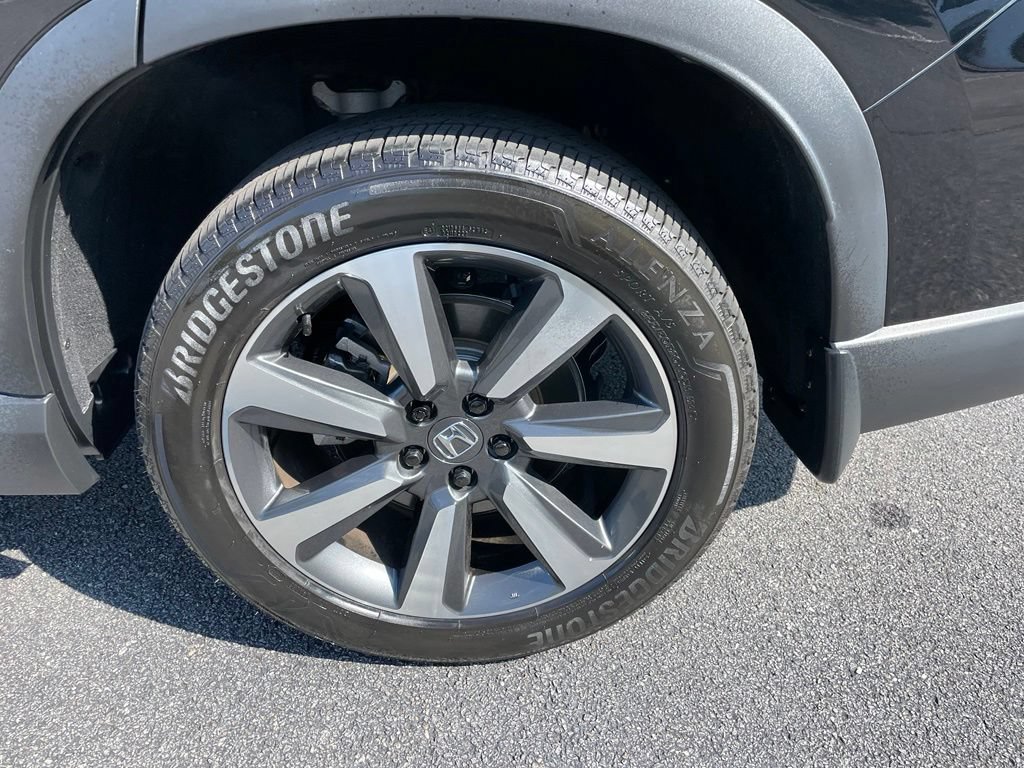 Used 2025 Honda Pilot Elite image 47