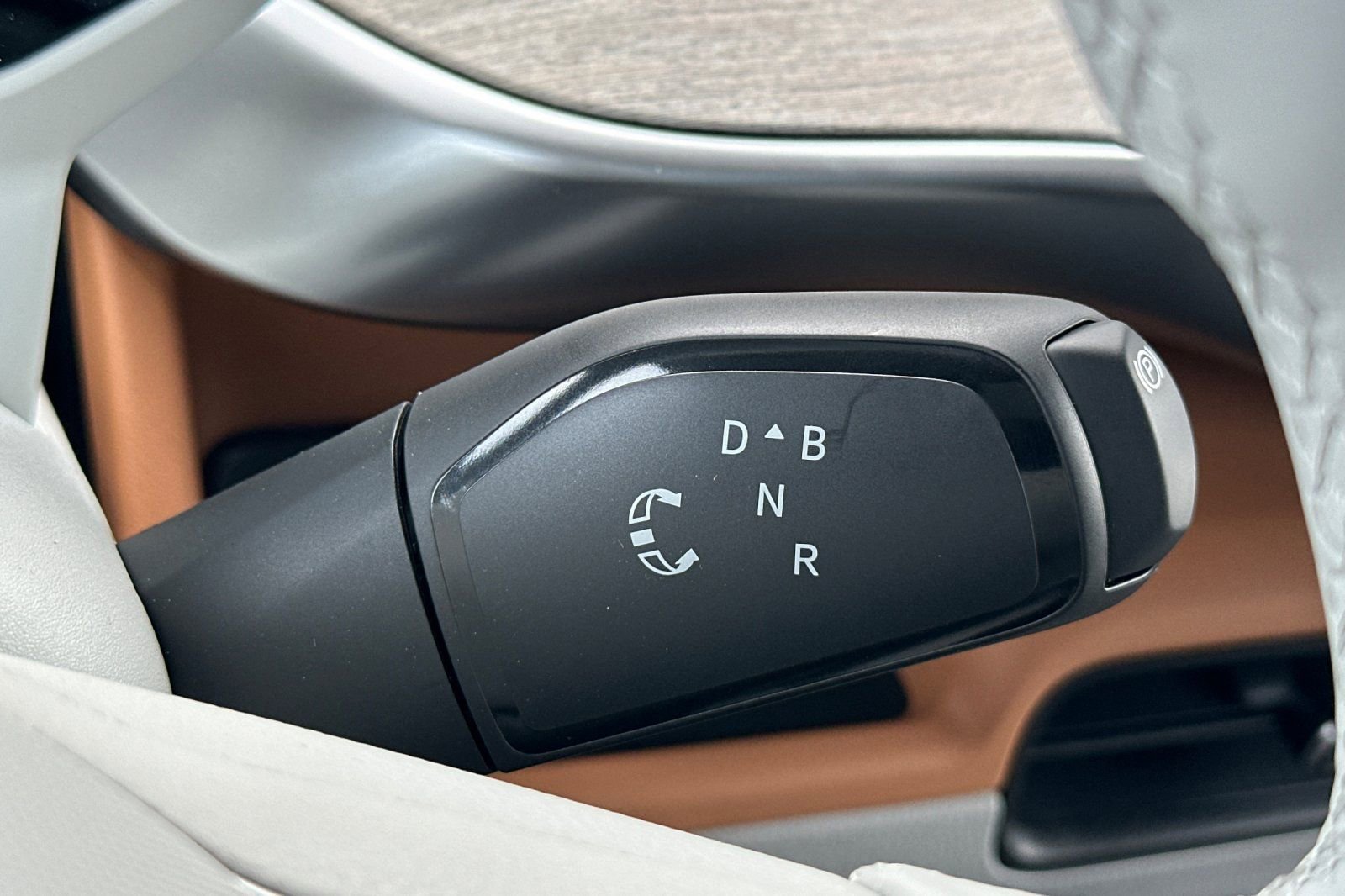 New 2025 Volkswagen ID. Buzz 1st Edition image 21