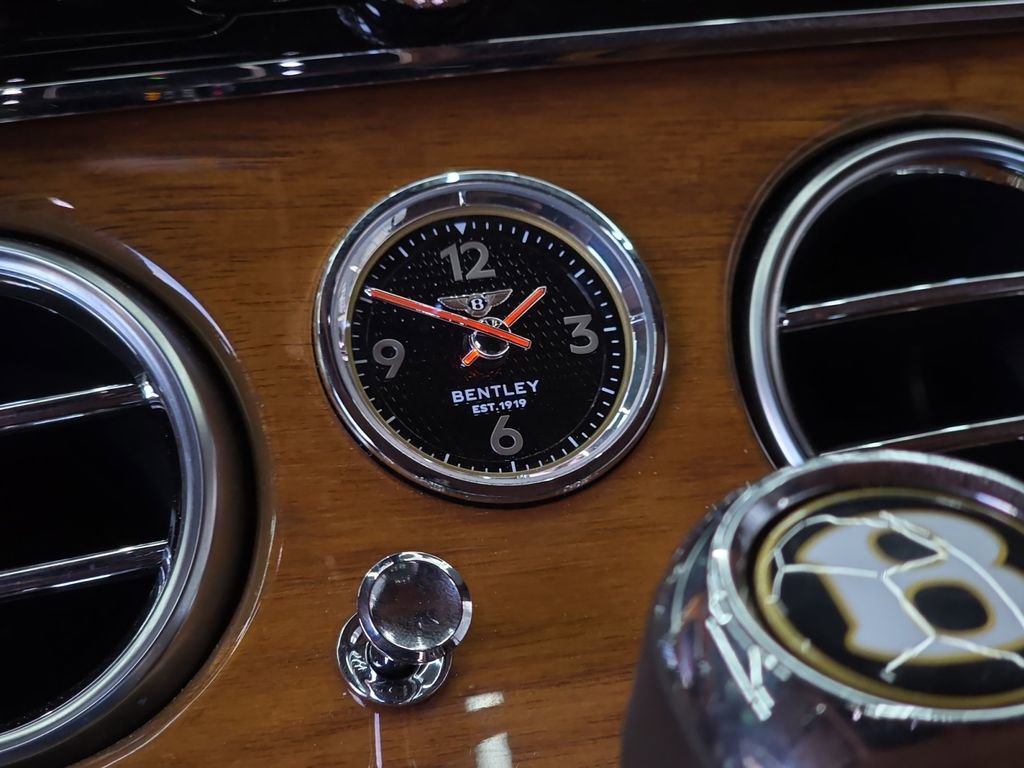 Used 2020 Bentley Continental GT image 32