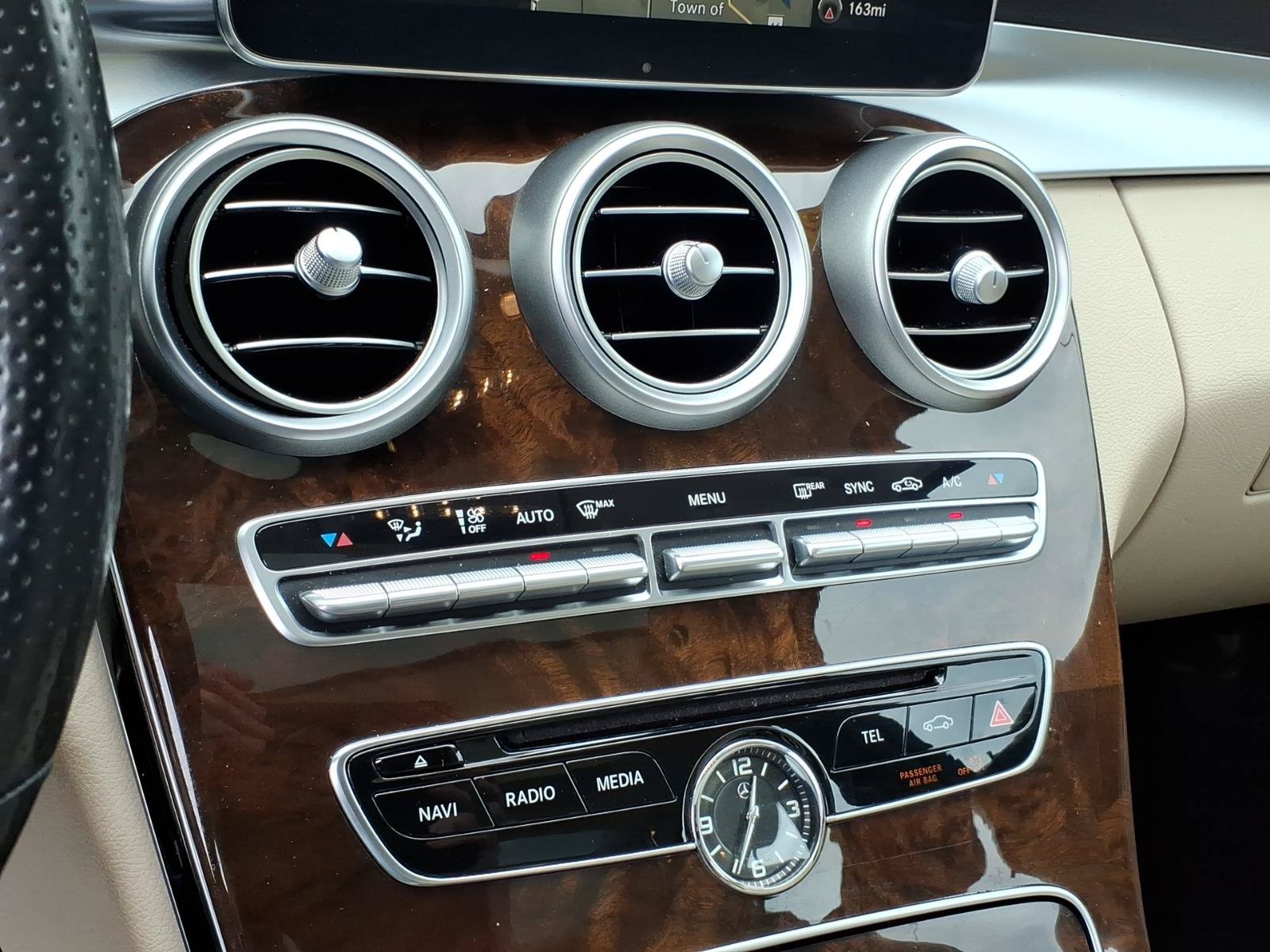 Used 2016 Mercedes-Benz C 300 4MATIC Sedan image 13