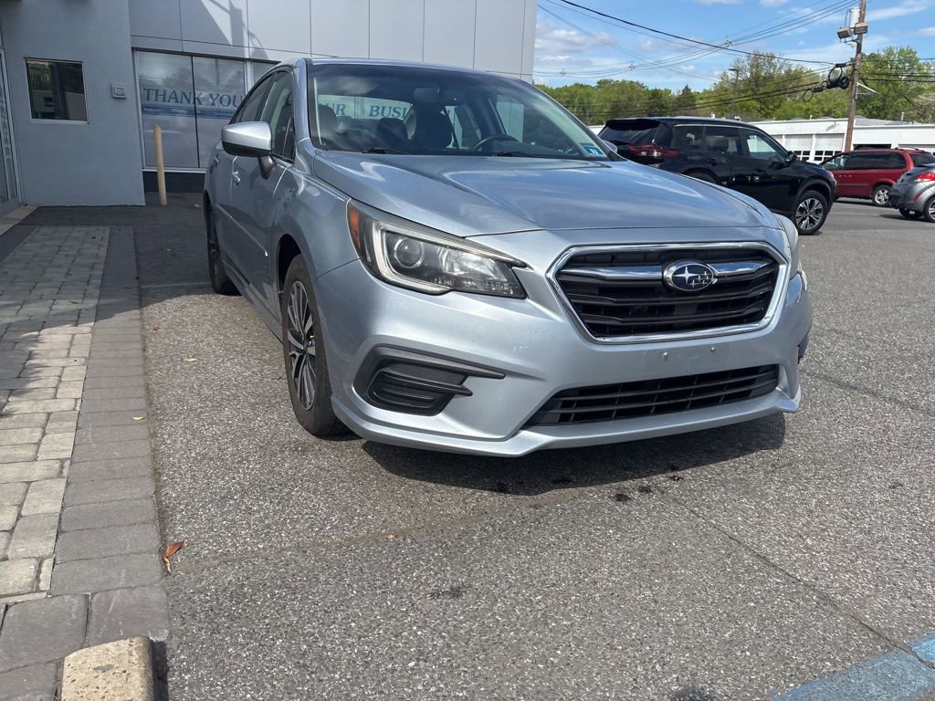 Used 2018 Subaru Legacy 2.5i Premium w/ Moonroof Package AWD/4WD image 2
