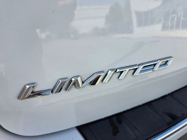 Used 2021 Ford Explorer Limited image 15