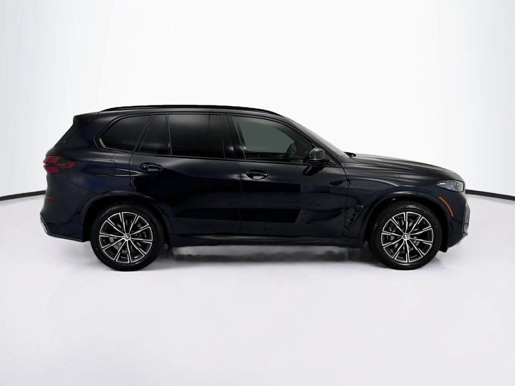 Certified 2024 BMW X5 sDrive40i w/ M Sport Package RWD image 4