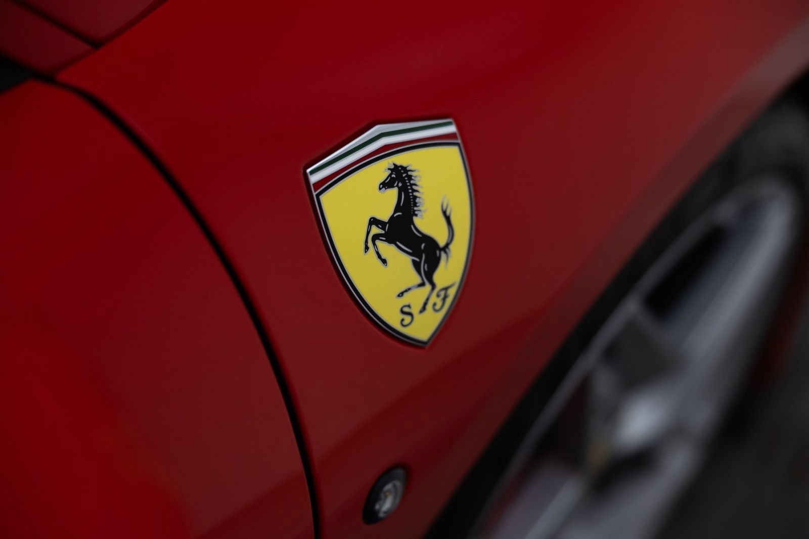 Used 2021 Ferrari F8 Tributo RWD image 21