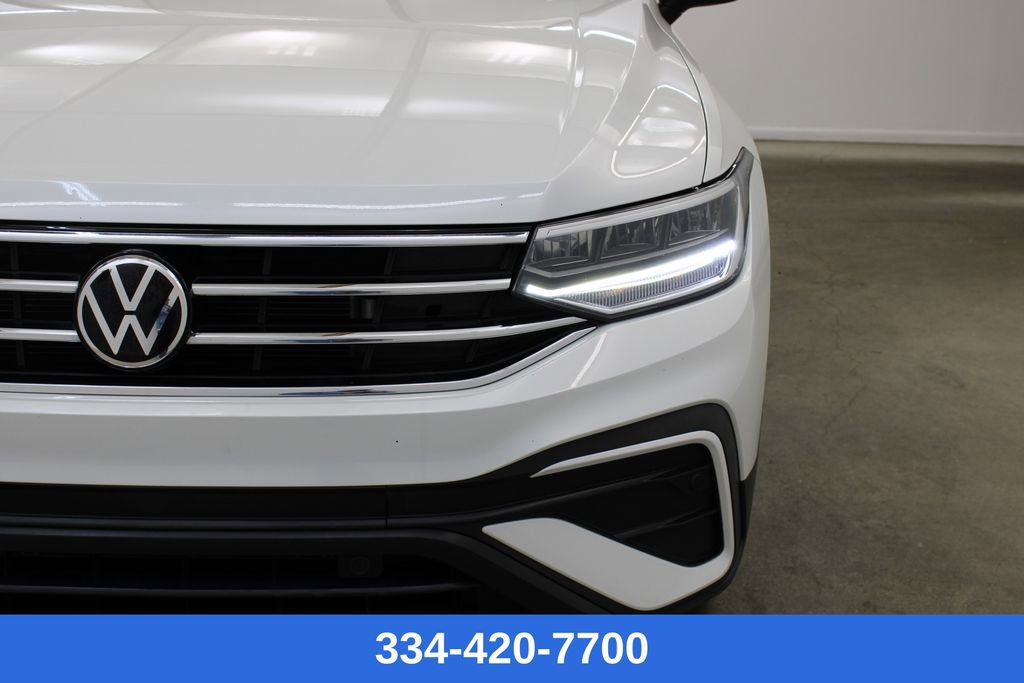 Certified 2023 Volkswagen Tiguan SE w/ Panoramic Sunroof Package image 7