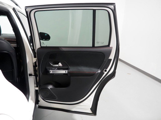Used 2022 Mercedes-Benz EQB 300 4MATIC image 56