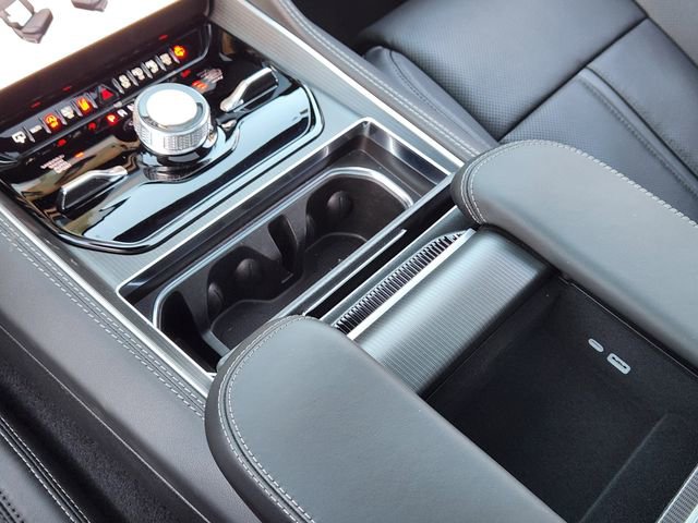 New 2026 Jeep Grand Wagoneer Summit w/ Premium Group III image 18