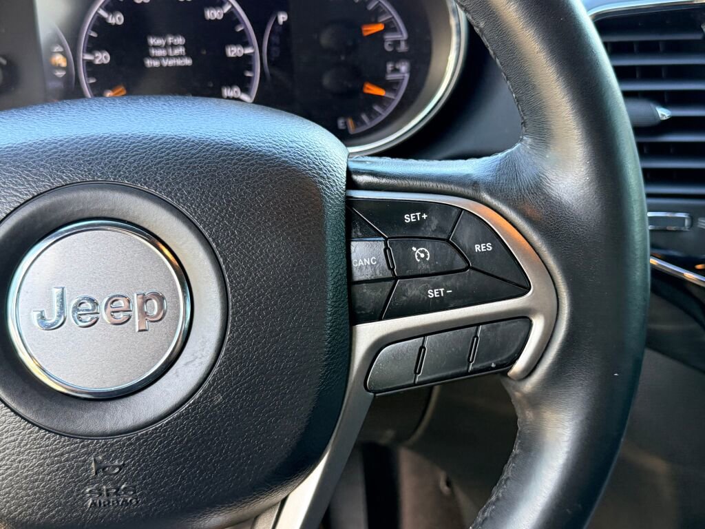 Used 2019 Jeep Grand Cherokee Altitude image 28