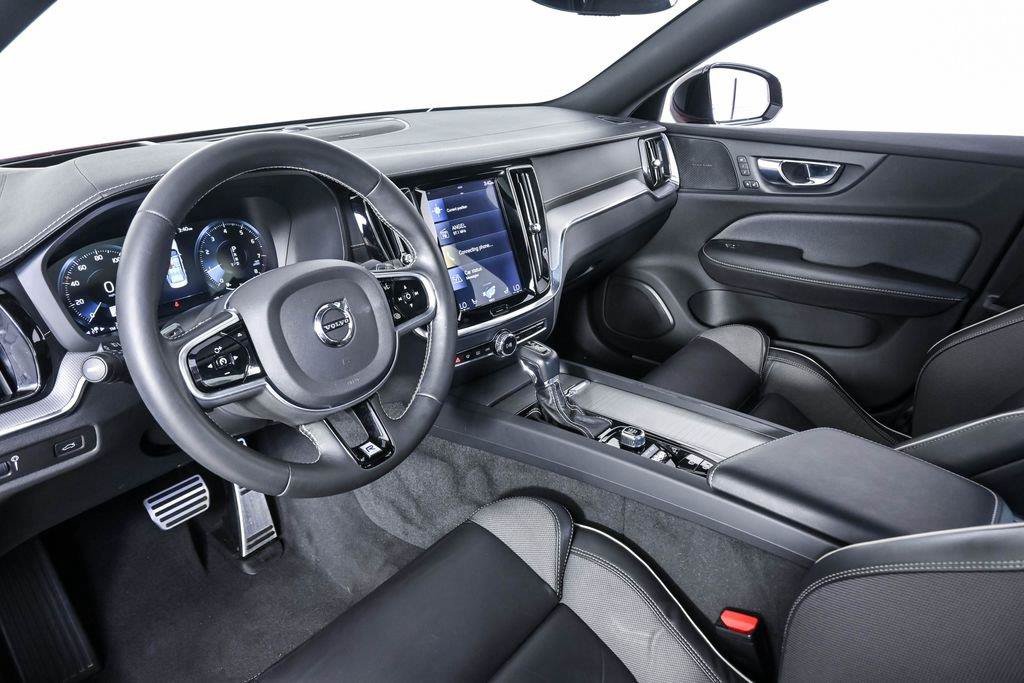 Used 2020 Volvo S60 T5 R-Design FWD image 5