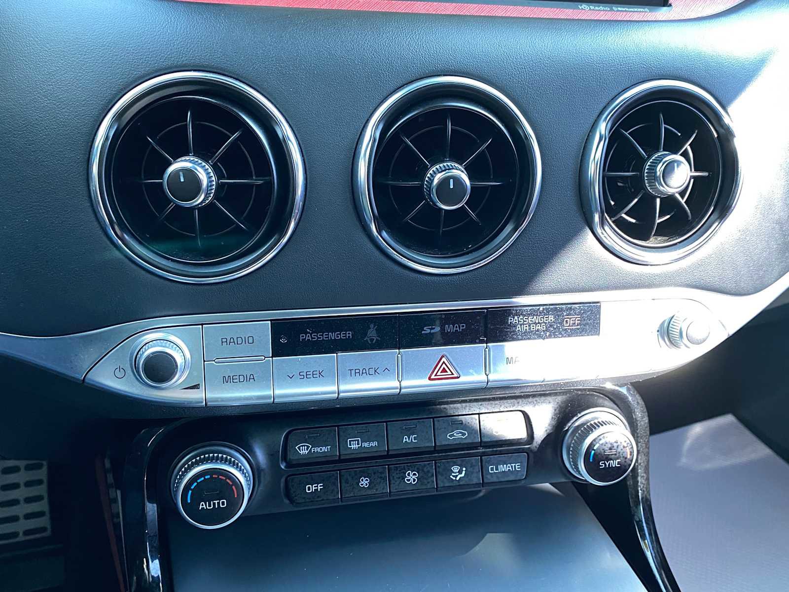 Used 2019 Kia Stinger GT2 AWD/4WD image 22