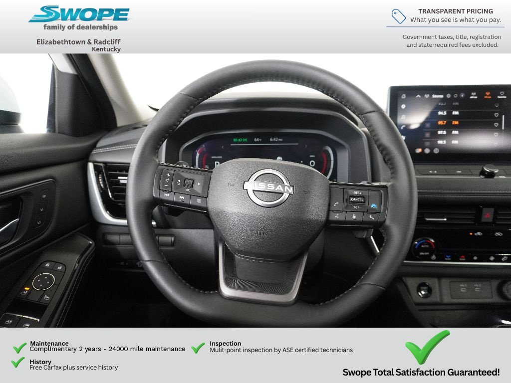 Used 2025 Nissan Rogue SL w/ Tech Package FWD image 17