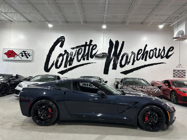 Used 2016 Chevrolet Corvette Stingray Coupe w/ Carbon Flash Badge Package image 29
