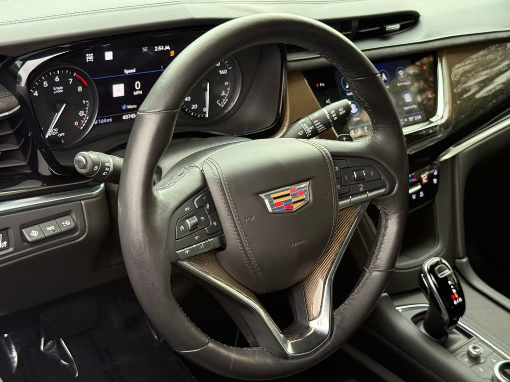 Used 2021 Cadillac XT6 Premium Luxury w/ Platinum Package AWD/4WD image 18