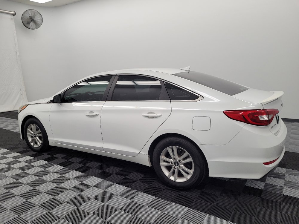 Used 2017 Hyundai Sonata SE FWD image 3