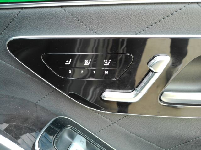 Used 2024 Mercedes-Benz S 580 4MATIC Sedan image 31