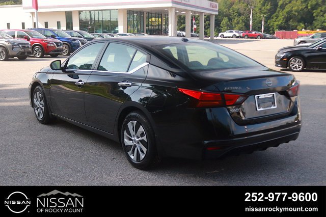 Certified 2025 Nissan Altima 2.5 S FWD image 5