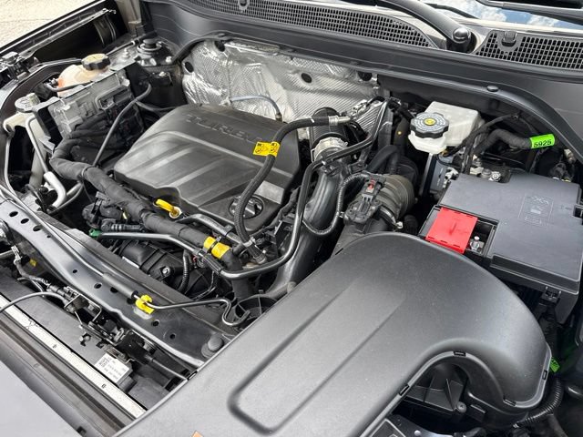 Used 2024 Chevrolet Trax RS w/ Driver Confidence Package FWD image 28