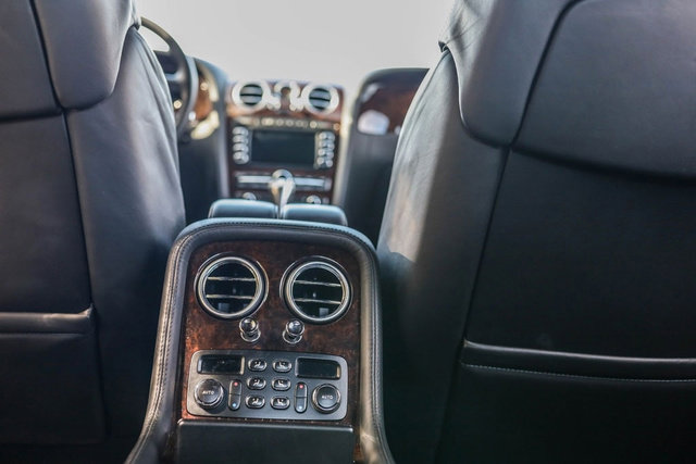 Used 2006 Bentley Flying Spur Flying Spur AWD/4WD image 44