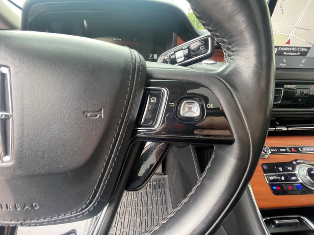 Used 2020 Lincoln Aviator Reserve w/ Equipment Group 201A image 27