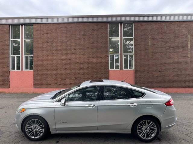 Used 2014 Ford Fusion SE w/ Equipment Group 502A FWD image 8
