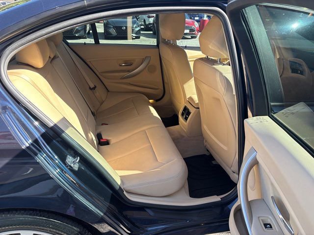Used 2016 BMW 320i Sedan RWD image 41