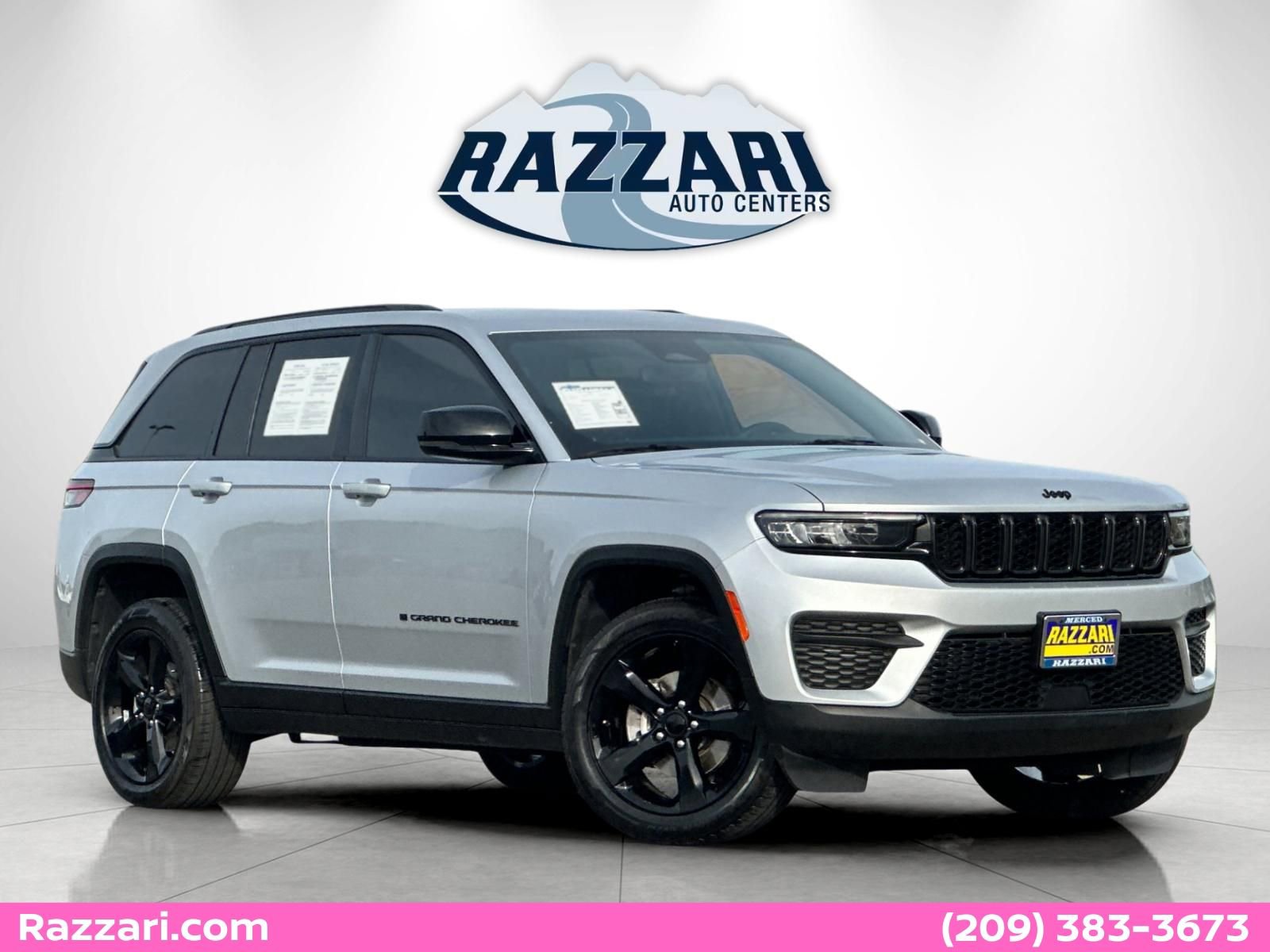 Used 2023 Jeep Grand Cherokee Altitude image 1