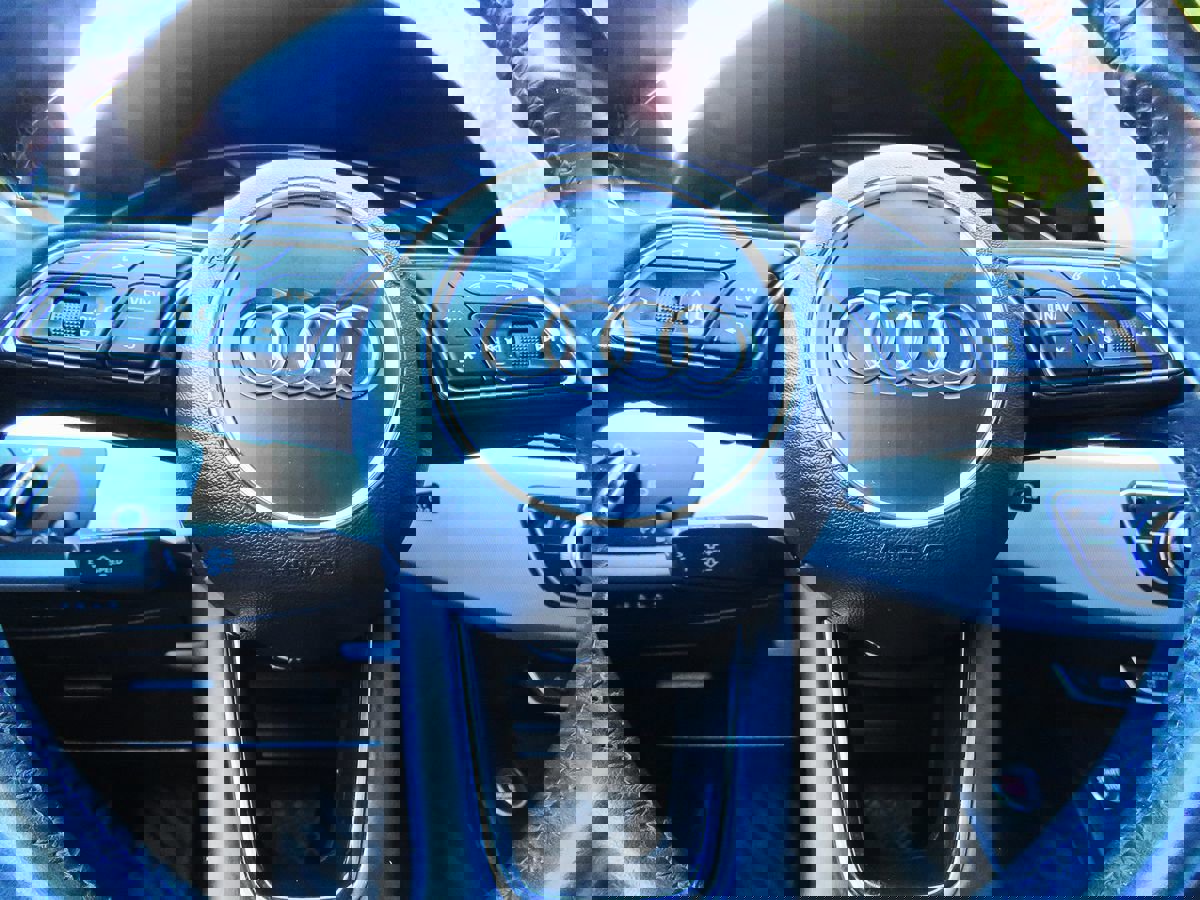 Used 2017 Audi A4 2.0T Premium Plus w/ Premium Plus Package image 22