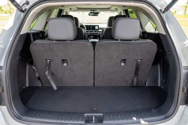 Certified 2025 Kia Sorento SX image 32