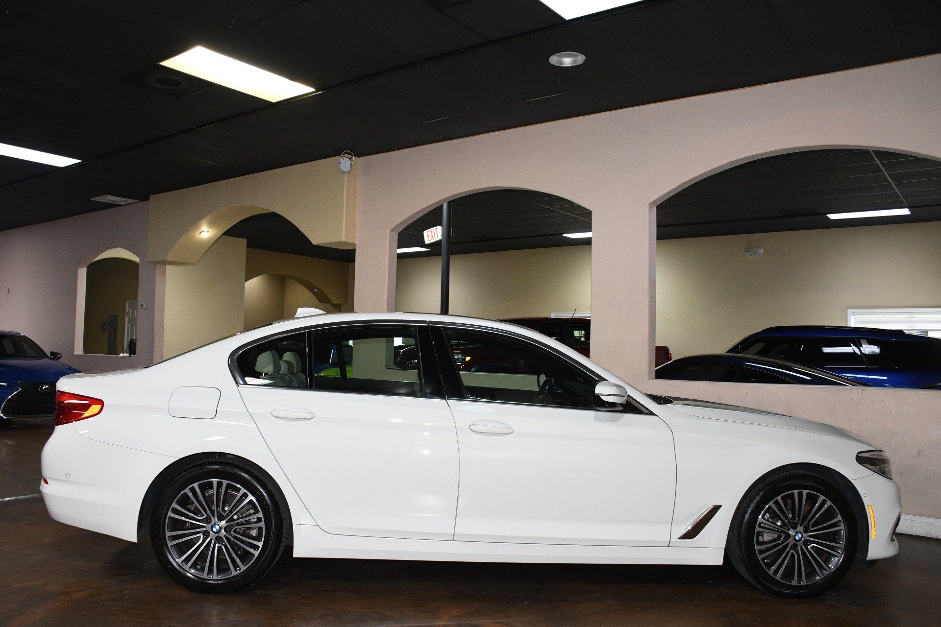 Used 2020 BMW 530i w/ Premium Package RWD image 52