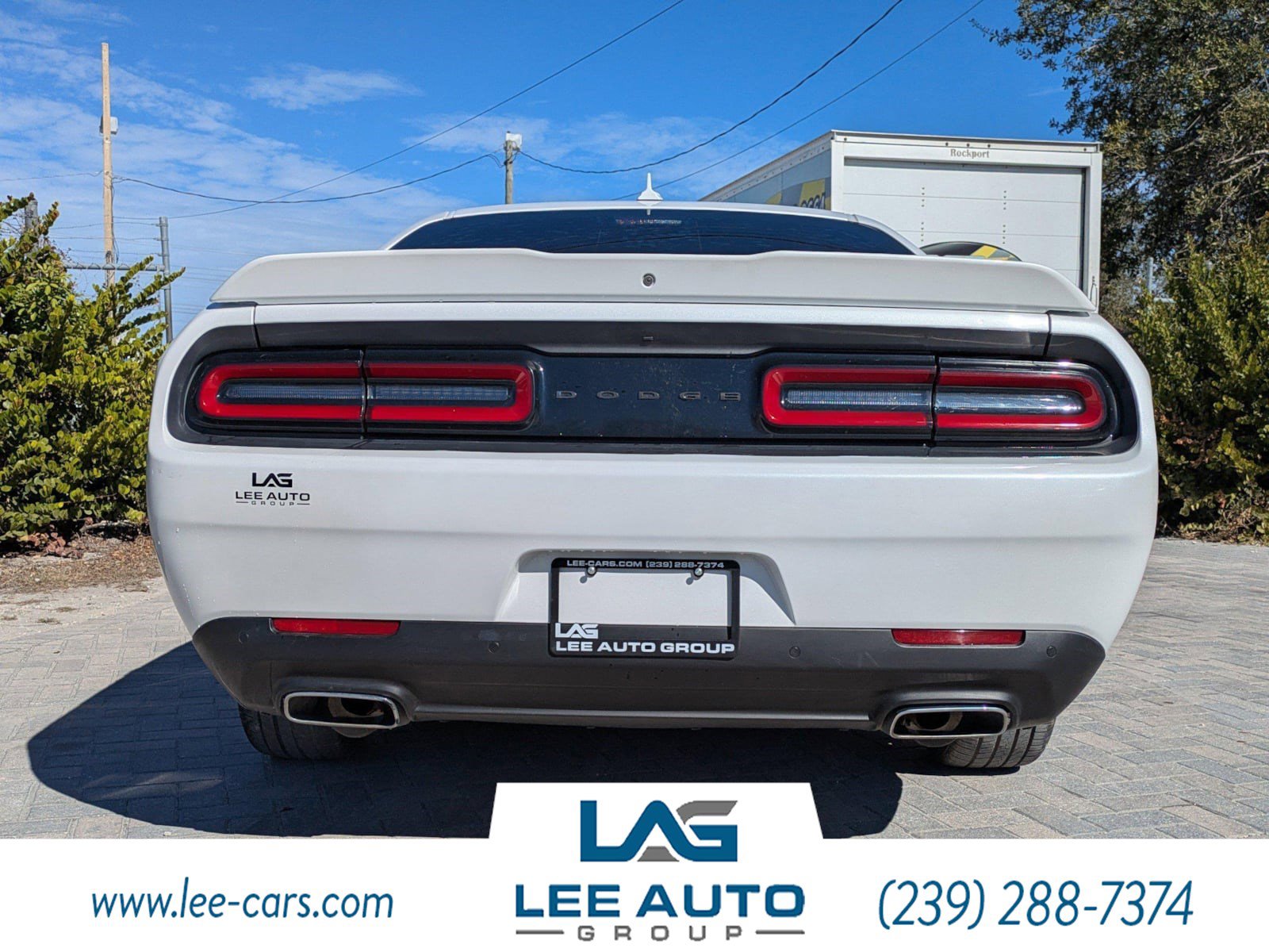 Used 2015 Dodge Challenger SXT Plus w/ Driver Convenience Group image 4