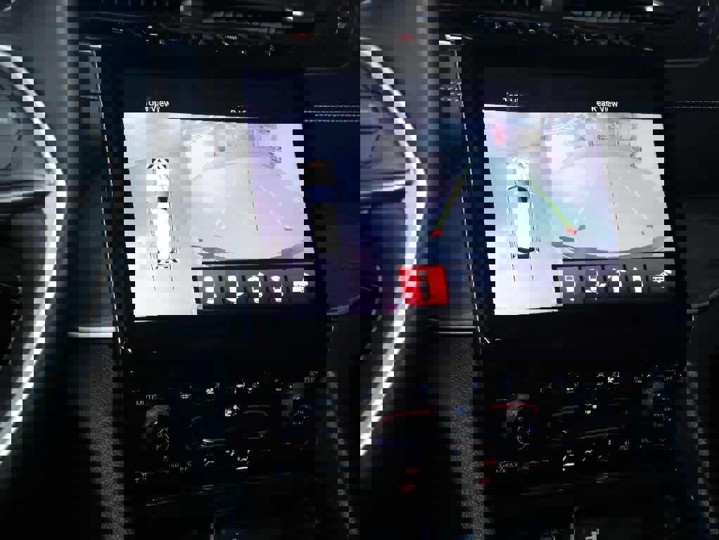 Used 2023 Jeep Grand Cherokee Limited w/ Luxury Tech Group II image 30