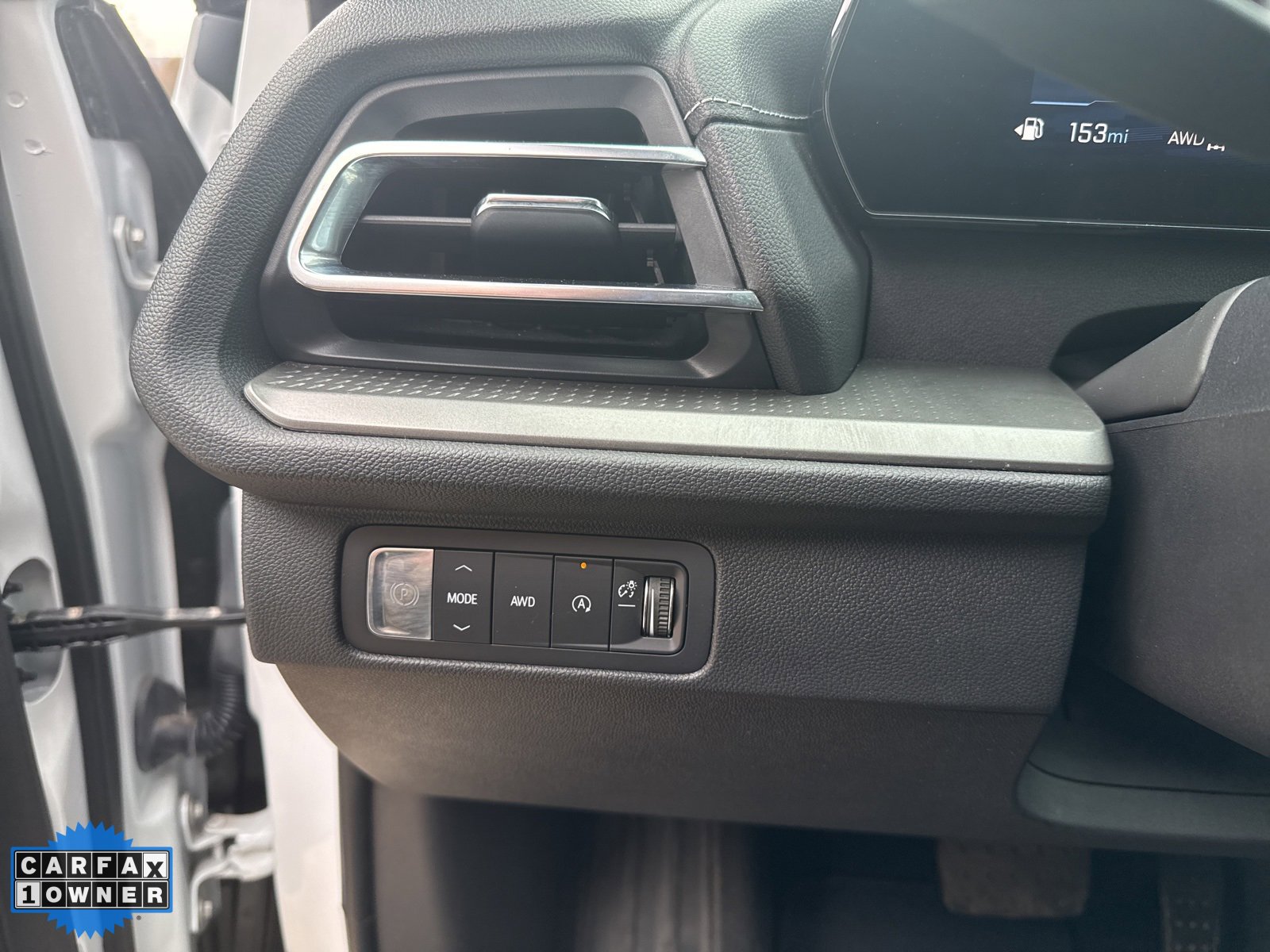 Used 2025 Chevrolet Traverse LT image 15