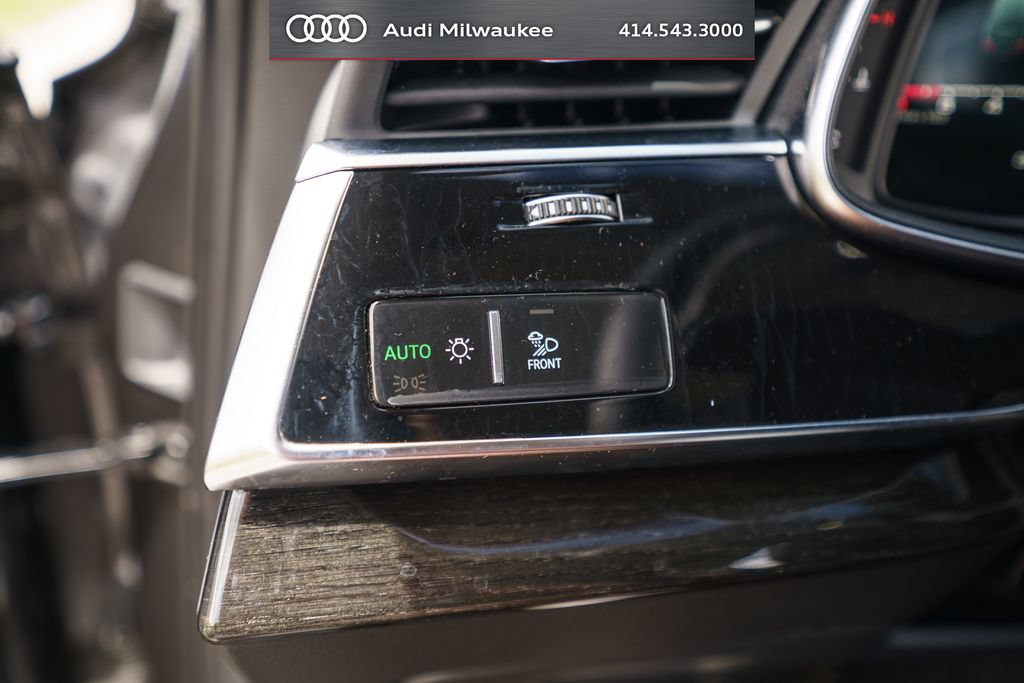 Used 2023 Audi Q7 3.0T Prestige w/ Prestige Package AWD/4WD image 23