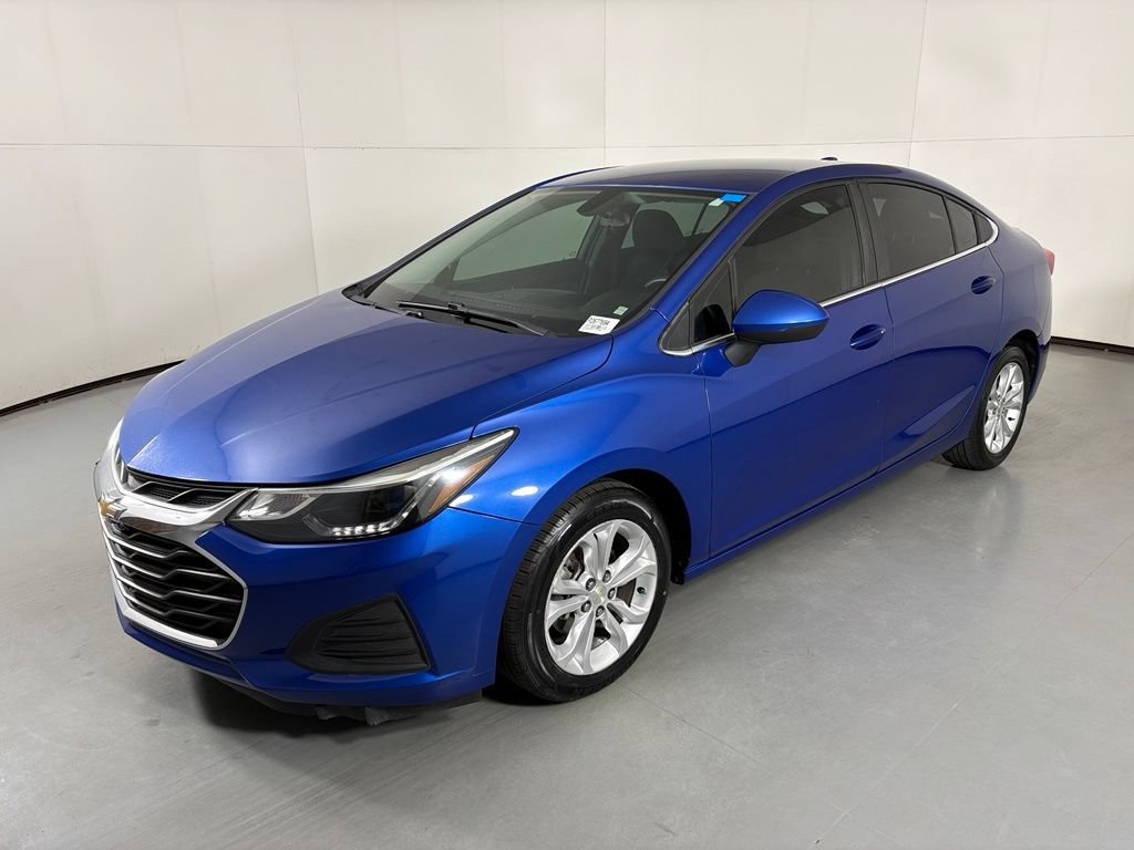 Certified 2019 Chevrolet Cruze LT w/ Convenience Package FWD image 5