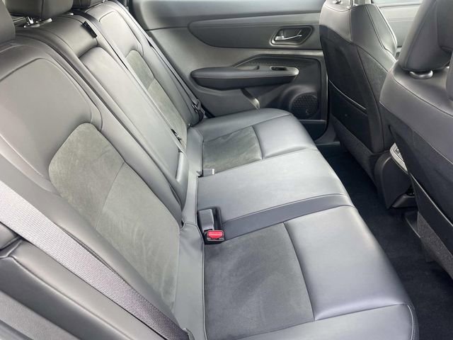 Used 2024 Nissan Ariya AWD image 35