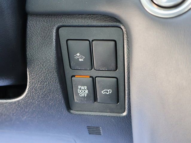 Used 2021 Lexus LX 570 4WD w/ Luxury Package image 36