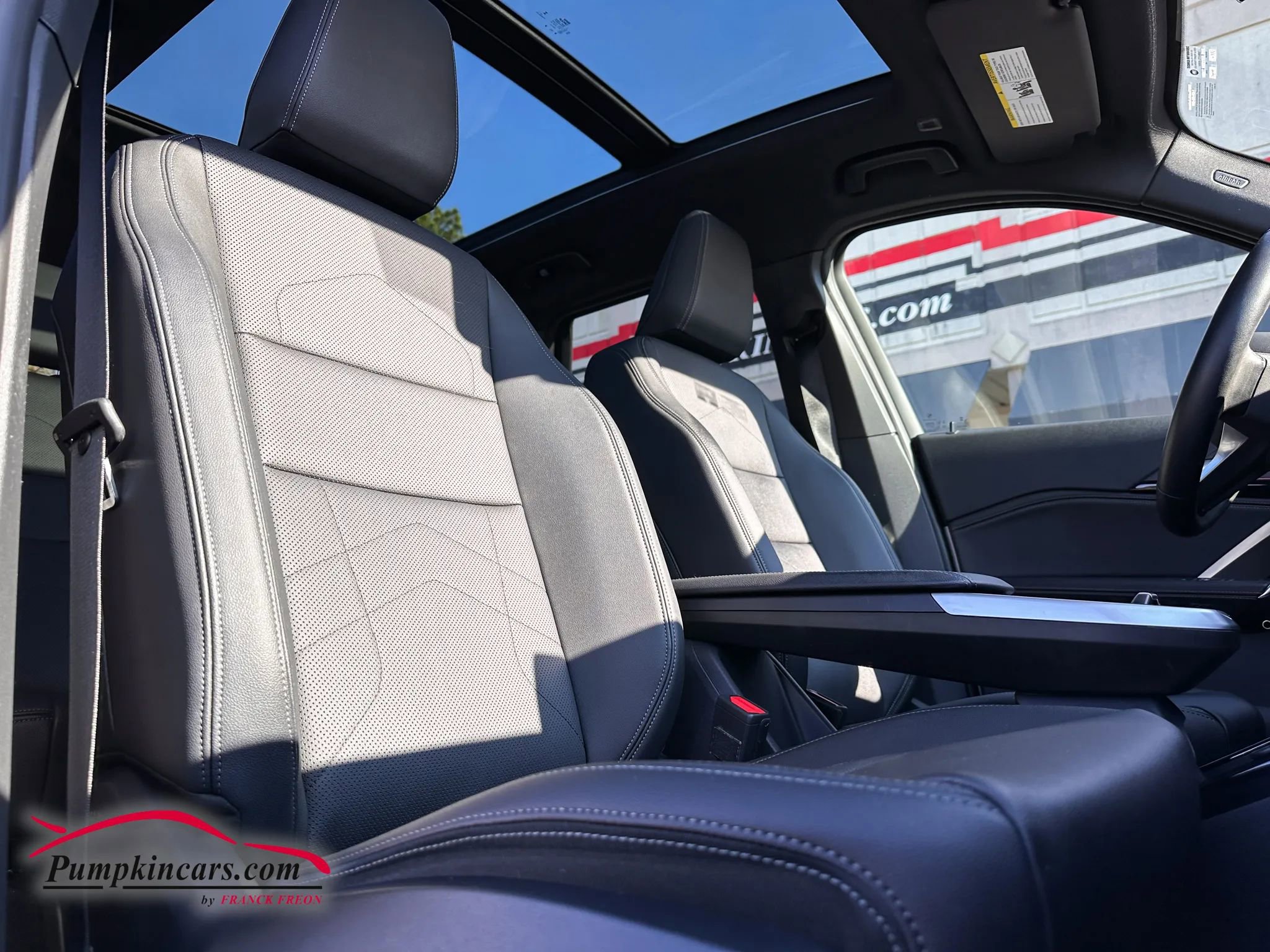 Used 2023 BMW X1 xDrive28i w/ Premium Package image 19