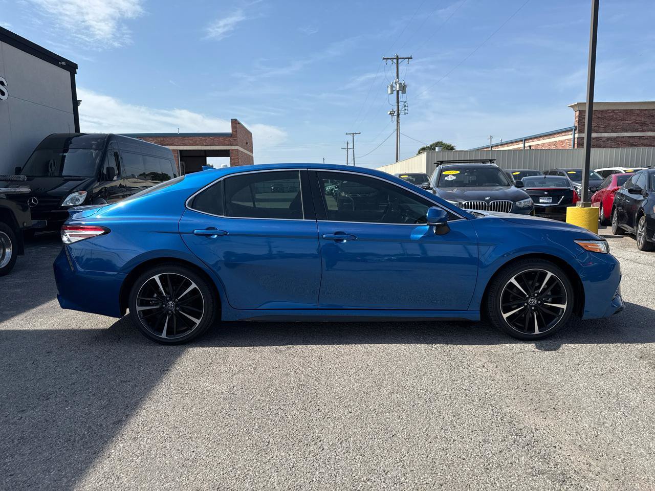 Used 2020 Toyota Camry XSE FWD image 5