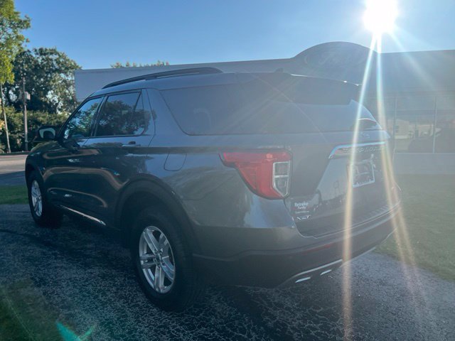 Used 2024 Ford Explorer XLT w/ Equipment Group 202A AWD/4WD image 6