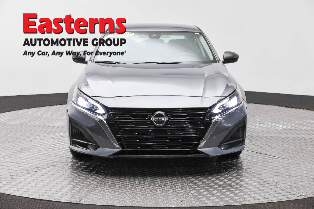 Used 2024 Nissan Altima 2.5 SV FWD image 3