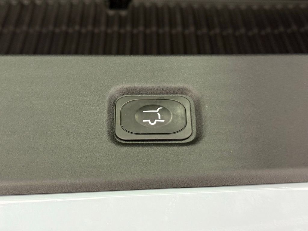 New 2025 Ford Expedition Platinum w/ Platinum Ultimate Package image 6