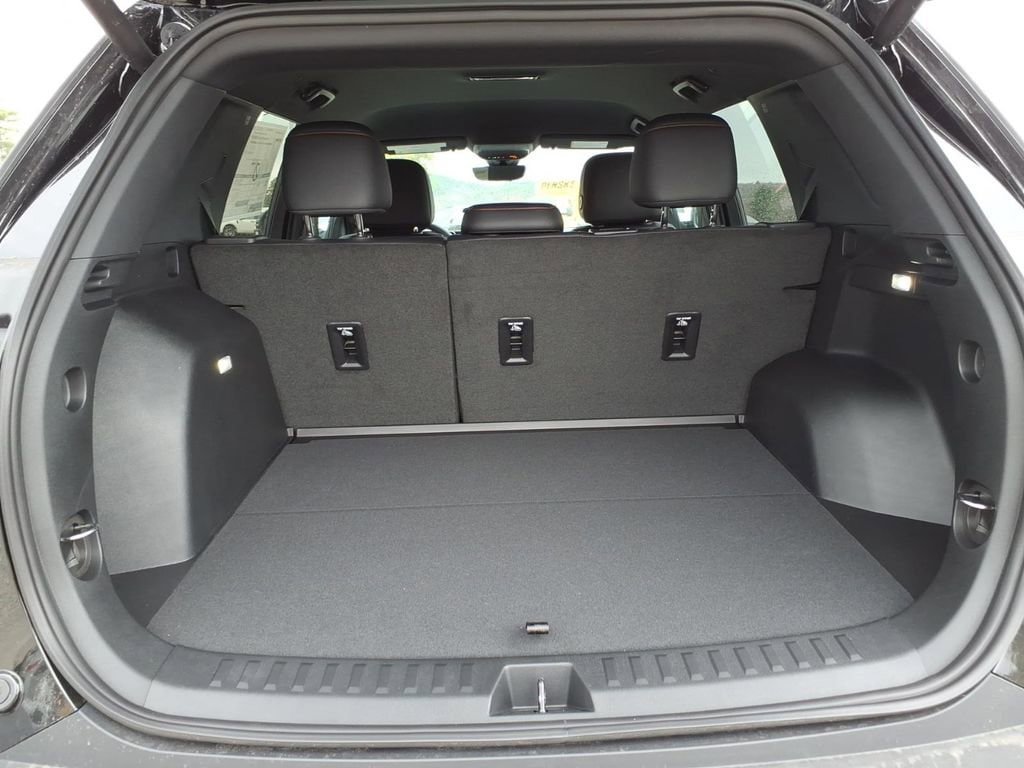 New 2026 Chevrolet Equinox RS w/ Safety and Technology Package AWD/4WD image 10